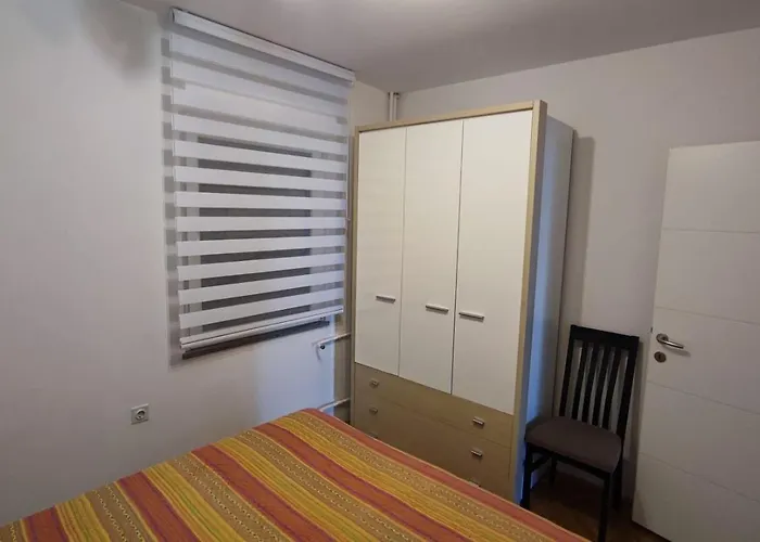 Flori Apartament *